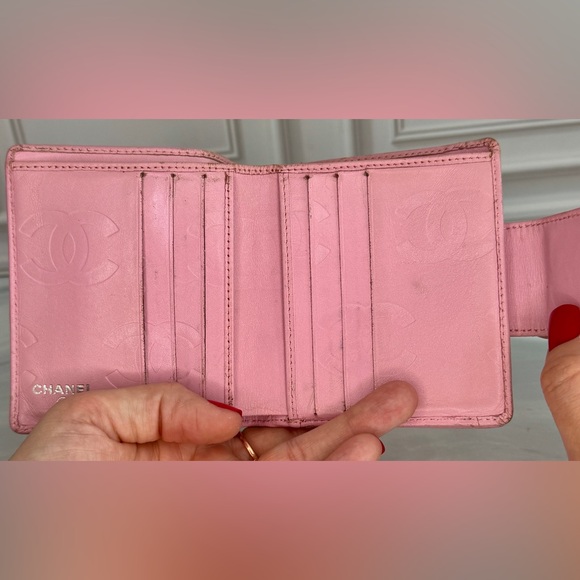 Chanel Pink Cambon Compact Bifold Wallet – Authentic | Full Set & COA - Picture 9 of 12